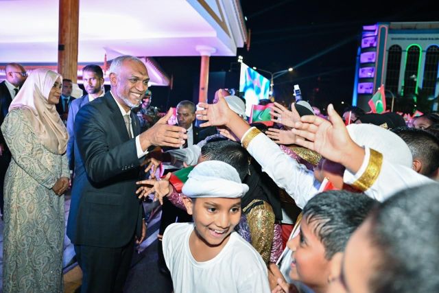 Minivan dhuvahuge munaasabathugai miaharuves haassa harakaaiy thakeh