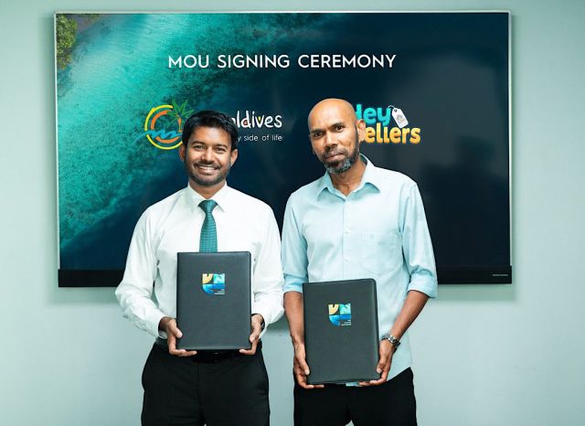 Avas aa gulhigen Ooredoo in aa express shop eh Male gai hulhuvaifi