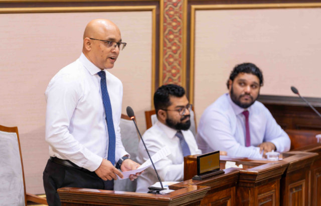 Siyaasee fikurah balaigane kunfuni thakun muvazzafun vaki nukuraane: Economic Minister