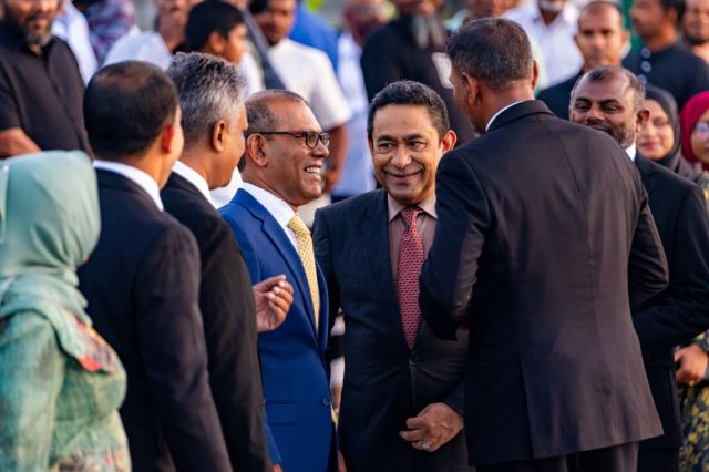Thinadhoo aabaadhuvithaa 60 aharu faahaga kurumugai 2 Raees in