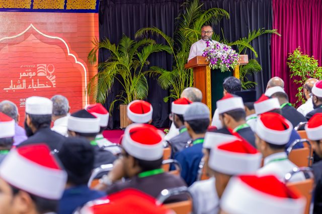 300 baiverinnaaeku zuvaan hatheebunge gaumee mahaasinthaa fashaifi 