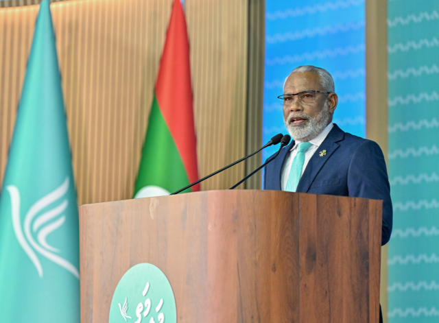 Qaumah hamajehun geneveynee 10 aharu eh veriyaku huregen: Abdulraheem