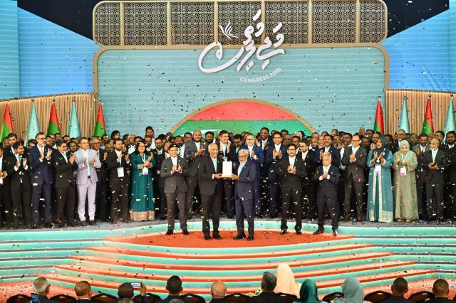 PNC ge riyaasee ticket raees Muizzu ah aruvaifi 