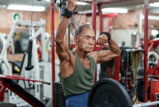 Japan gai enmen muskulhi vanee!, 100 aharun matheege 1 lakka meehun!