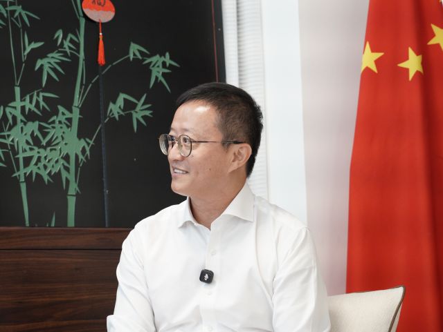 China: Raajje akee evves baehge 