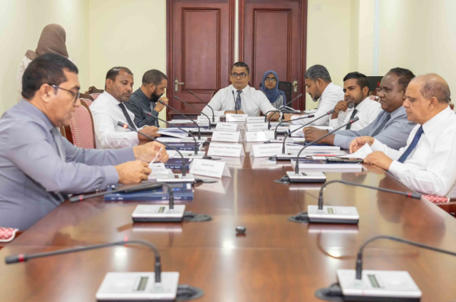 Qaraaru thah balai gannan faasvumun noonee bahus kurumuge fursathu nulibey goiy hadhanee