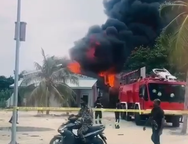 Sh. Funadhoo petrol shed gai alifaan roave bodubaeh andaifi