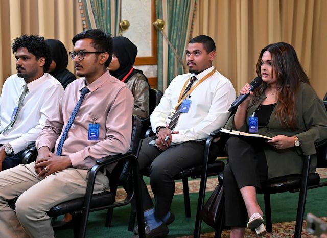 Maadhoo geygai hingi operation: Banguraa vikkumugai ulhunee, Boss biru dhahkaa inzaaru dheythee kamah bunefi