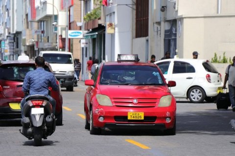 Govt allows taxi and pickups to resume services amid lockdown