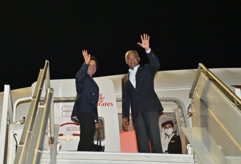 The President & First Lady depart on an official visit to the UK