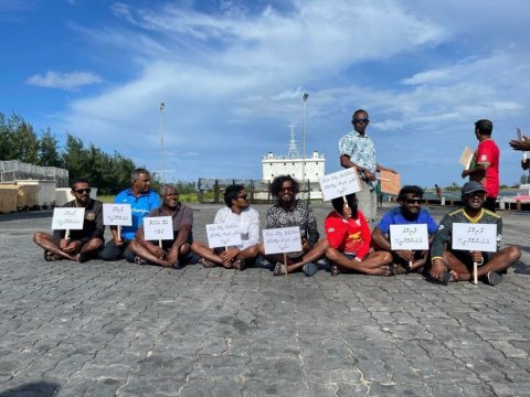 Fishermen stage a strike in Maandhoo over late payments