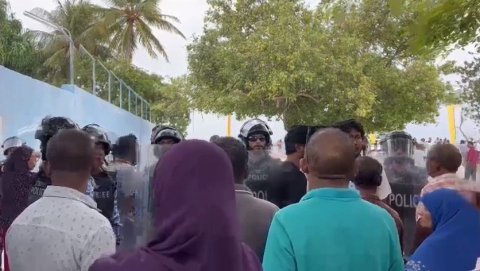 President of Guraidhoo Council stopped from entering office