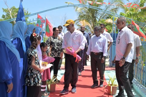 President says 75 percent of Dhonfanu still shows confidence