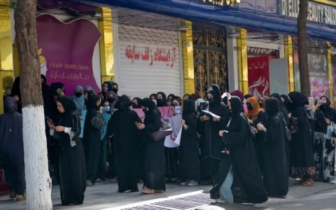 Work, food, freedom: Afghan women protest beauty parlour ban