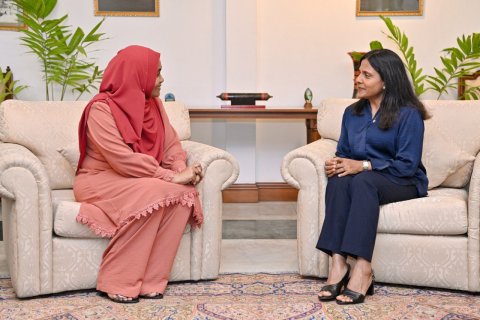 First Lady Fazna meets Sajidha, spouse of President-elect Muizzu