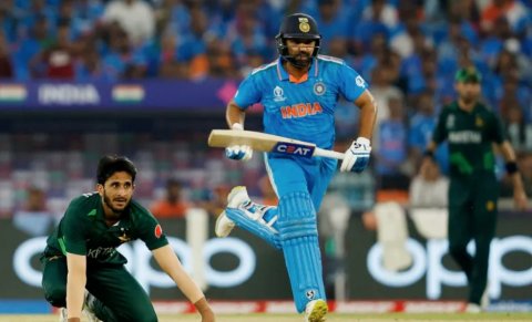 India beat Pak and maintain Cricket World record
