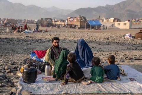 Pak top court hears petition to halt deportation of Afghans