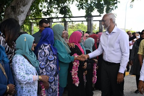 President begins tour of some islands in Southern Maldives