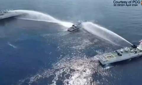 China water cannons damages ship: Philippines
