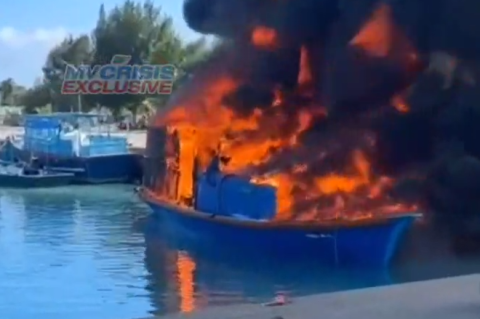 Two injure after 2 oil tankers catch fire in Vilifushi