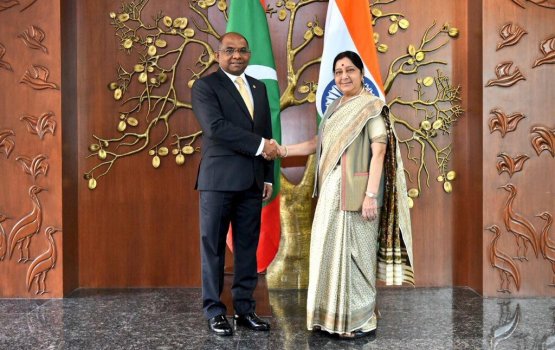 India ge External affairs minister aadeetha dhuvahu Raajje vadaigannavanee