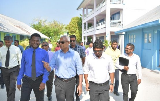 Majority ovegen vaudheh nufuhdhdheyne, majileehugai thiben vaanee vaudhah thaaedh kuraa meehun: Raees