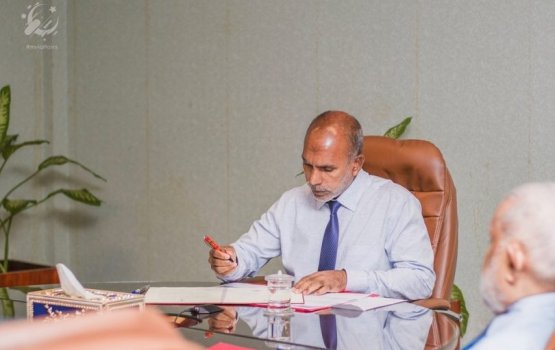 2 university ehkuran Islamic minister ge taaeedheh neih, Adhaalathun ves dhekolhu