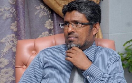 Dr. Afraasheem avahaarakohllumugai fuluhunge ihumaalu veytho majlis in balany