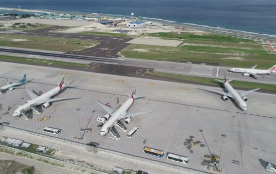 Airport beynun kuri flight adhadhu anekkaa ves record min varakahh ithuru vejje