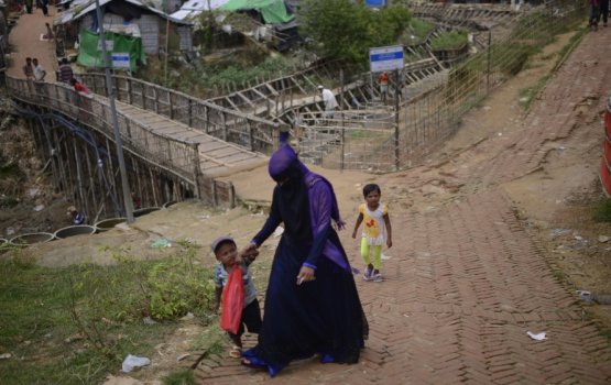 Rohingya refugeen camp ah gendhan UN inn Bangladesh ah govaalaifi 