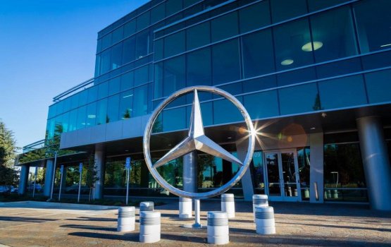 Mercedes-Benz car thakah bodu massalaeh kurimathi vejje
