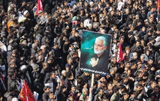 Qasem Soleimani: Stampede in Iran's streets kill 50