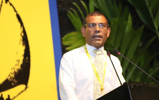 Miadhakee Rajjeyge Democracy ge reethii usooluthah dhakkuvaa dheyne dhuvaheh: Nasheed 