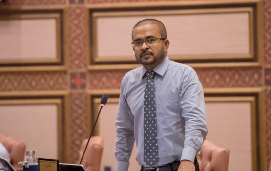 Suspended Nihad transferred to the Finance Ministry