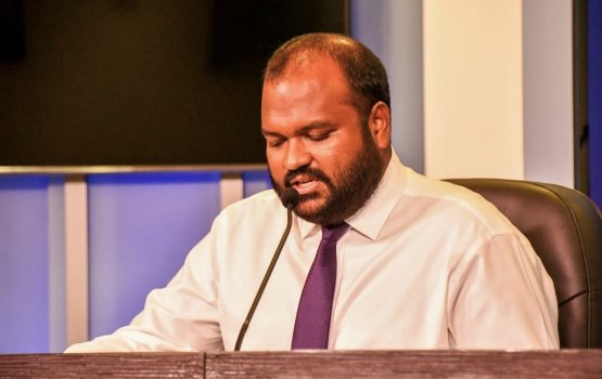 BREAKING: Minister Ali Waheed isthiufaa dheyn Raees angavaifi