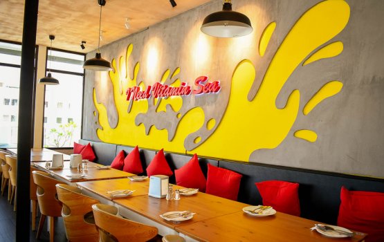 Cafe' restaurant thakugai kaiboe hedheynee mimahuge 30 ge fahun