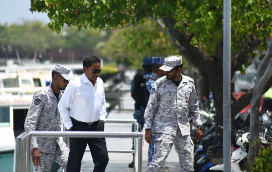 Raees Yameen aai vakeelunge bahdhaluvumah huraheh naalhan: Corrections