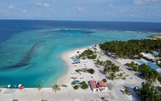 Sibling clash ends with scissor stabbing