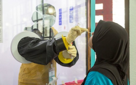 Dhiraagu gift 15 medical sampling kiosks