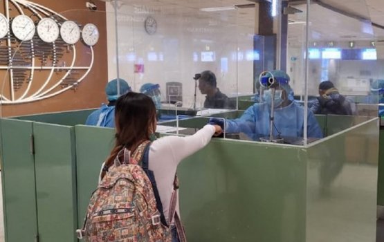 Straned Europeans, Indonesians fly back home