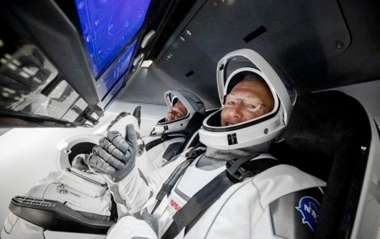 NASA astronautun ge thaareekhee javvi dhathuru fashaifi