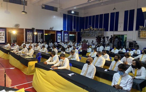 Ethereyge inthihaabugai vaadha kureveynee partygai ahareh vefaivaa members ah: MDP