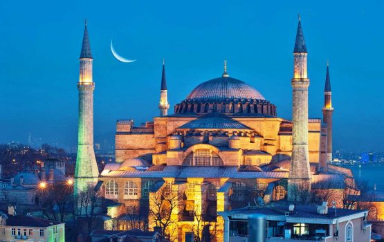 Thareekhee binaa Hagia Sophia alun anbura miskithakah 