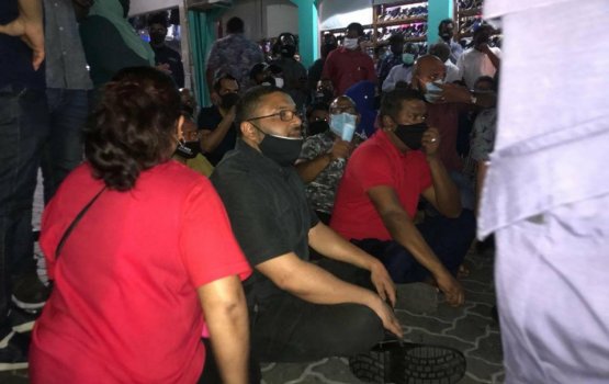 Police urge social distancing, masks while protesting