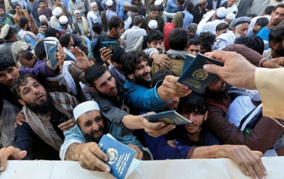 Afghanistan: Visa hoadhan fithibaaruvegen 11 meehaku maruvejje