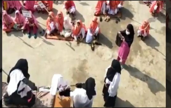 Pakistan: Boa burikoggen maran kudakudhinnah dhaskohdhey video eh?