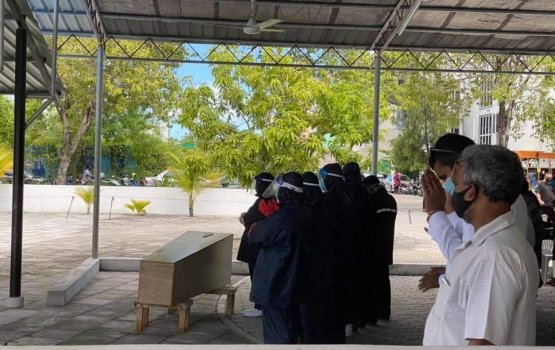 Many attend the funeral of Judge Mujthaaz