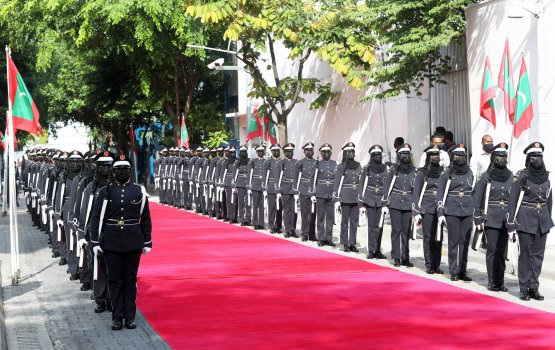 Miadhu eruvi honour guard gai 17 anhen sifainaaeku thaareehuge thereah