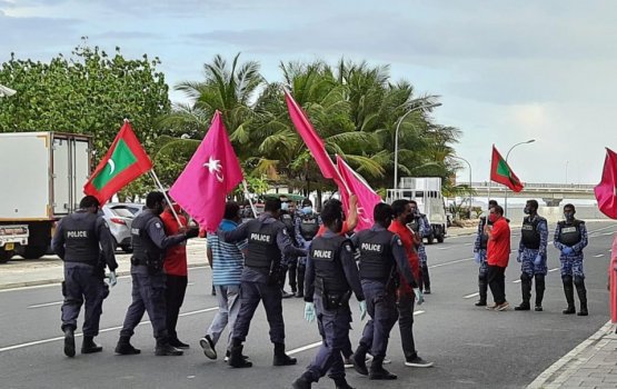 Police release all 25 arrested from yesterday's protests