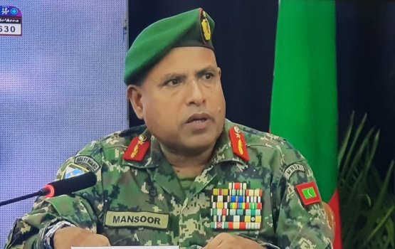 Dhivehi askariyya aki kulhey kulhey thanakah nahadhaa: Mansoor